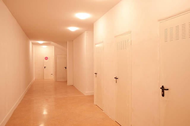 Pasillo trasteros- Trasteros y Espacios Puerta Real